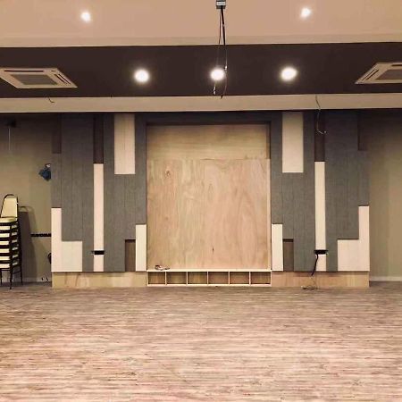 Frazel Inn Hotel Parit Buntar Ngoại thất bức ảnh
